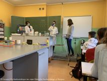 2020.10.09 Doświadcz chemii  w szkole (16).jpg