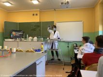2020.10.09 Doświadcz chemii  w szkole (24).jpg