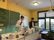 2020.10.09 Doświadcz chemii  w szkole (27).jpg