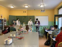 2020.10.09 Doświadcz chemii  w szkole (33).jpg