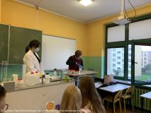 2020.10.09 Doświadcz chemii  w szkole (41).jpg