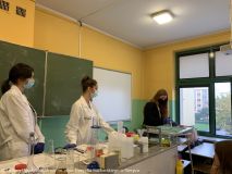 2020.10.09 Doświadcz chemii  w szkole (46).jpg