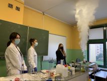 2020.10.09 Doświadcz chemii  w szkole (48).jpg