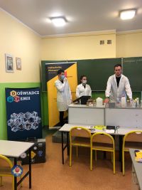 pokazy chemiczne 2021 (2).jpg