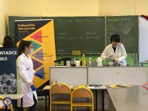 pokazy chemiczne 2021 (34).jpg