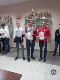 2021.11.23 sukcesy szachistów (25).jpg