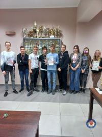 2021.11.23 sukcesy szachistów (26).jpg